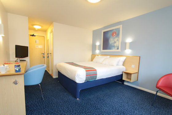 Travelodge Birmingham Dudley Zimmer foto