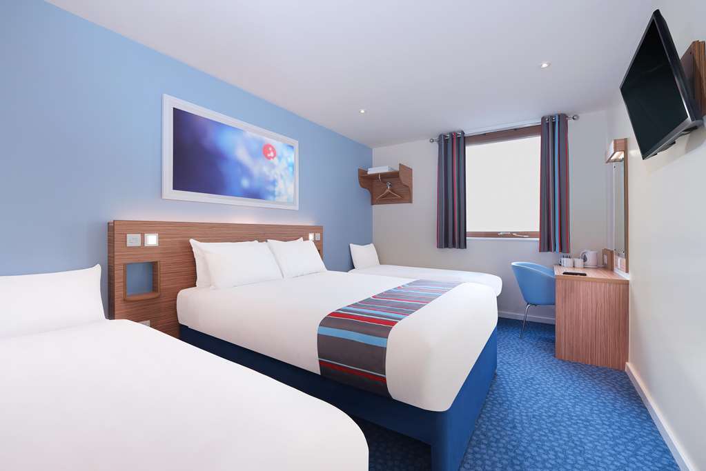 Travelodge Birmingham Dudley Zimmer foto