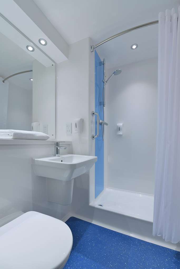 Travelodge Birmingham Dudley Zimmer foto